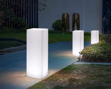 Светильник Колонна 30х20 питание от АКБ, RGB Светильник Колонна 30х20 питание от АКБ, RGB