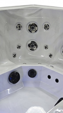 Переливной спа-бассейн Joyee Spa Lucerne (Чаша) Переливной спа-бассейн Joyee Spa Lucerne (Чаша)