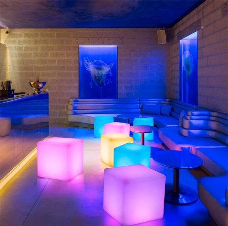 Светильник Куб 10 с питанием от АКБ, RGB